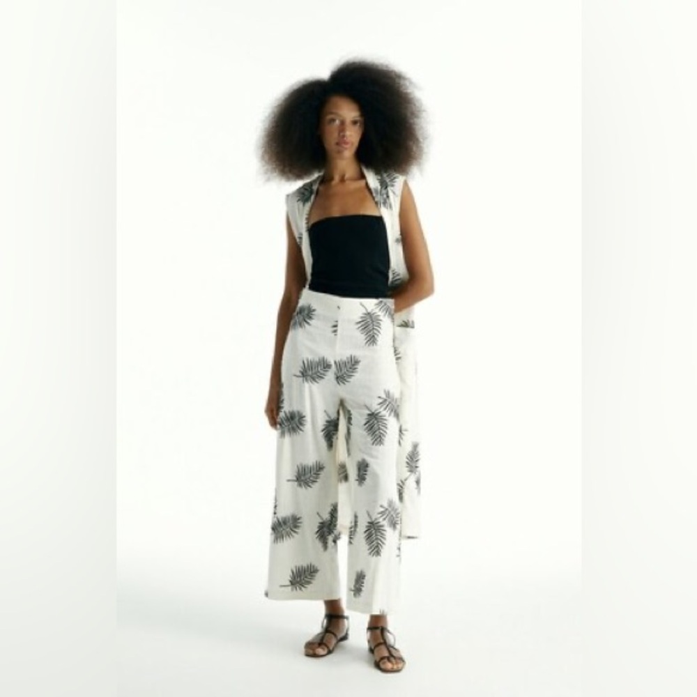 NWOT Sfera Spain embroidered palm tree 🌴 leaf linen trousers Large or US 8